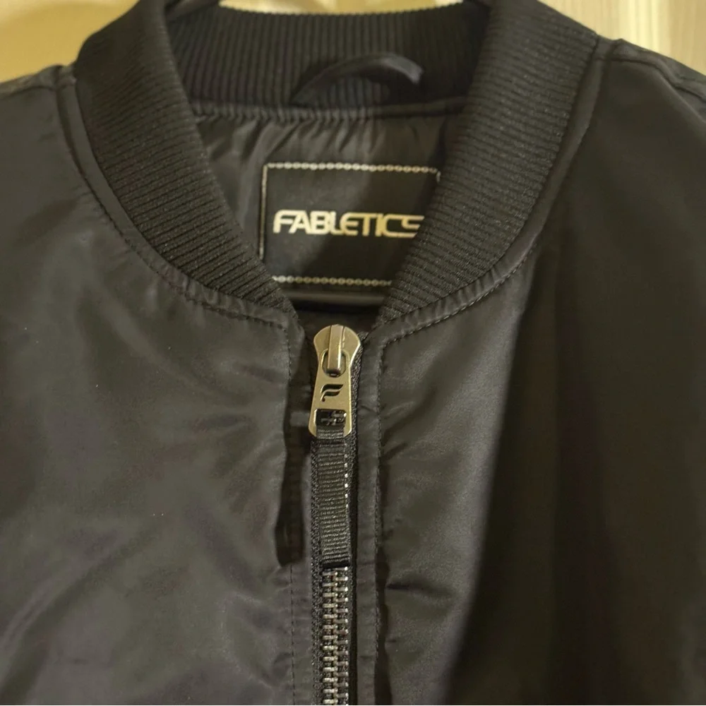 Fabletics Women's Iconic Oversized Bomber Jacket Black XL/XXL - Picture 8 of 13